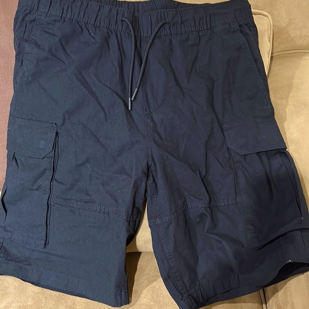 H & M men’s Small cargo short, drawstring waist, 100% cotton, side/back pockets